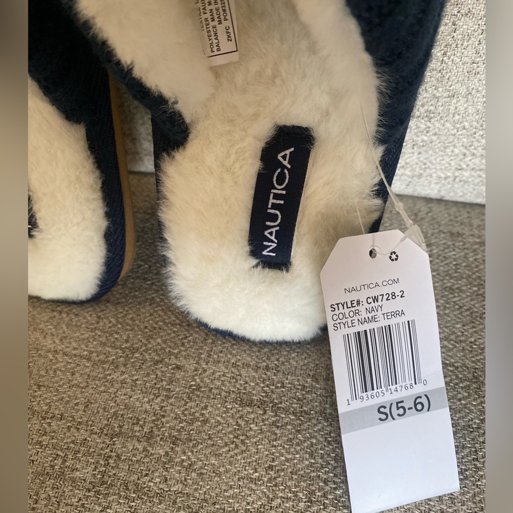 NWT Terra Cable Knit Slippers Navy Women’s Size Small 5-6 - Picture 4 of 8